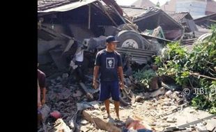 KECELAKAAN SEMARANG : Truk Hantam Bangunan di Bawen Telan 2 Korban Tewas