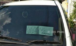 TRANSPORTASI SALATIGA : Sopir Angkot Mogok, Warga Salatiga Bersatu Gerakkan Nebeng Gratis