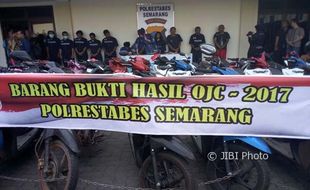 PENCURIAN SEMARANG :  Operasi Jaran, Polisi Semarang Sita 48 Motor dan 1 Truk