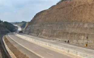 Foto Tol Bawen-Salatiga Ditunda Dibuka