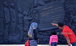 FOTO HUT RI : Monumen Palagan Ambarawa Dinamis