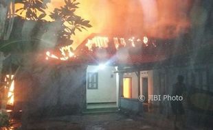 KEBAKARAN KLATEN : Api Dibiarkan Menyala Tanpa Dijaga, Bangunan Oven Kayu Terbakar