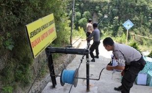 INFRASTRUKTUR KLATEN : Dapat Bantuan Presiden, Dukuh Terpencil Girpasang Dibuatkan Sling Melintasi Jurang