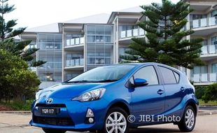 Toyota Perkenalkan Prius C Hybrid yang Dibanderol Rp250 Jutaan