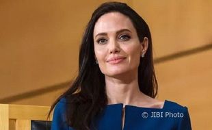 Ditanya Soal Perceraian, Angelina Jolie Dongkol