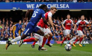 LIGA INGGRIS : David Luiz Dikartu Merah! Chelsea Vs Arsenal Berakhir 0-0