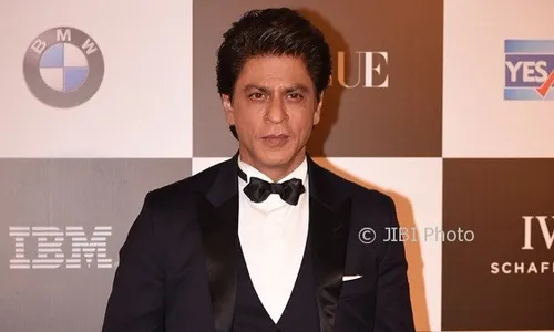 BOLLYWOOD : Raih Penghargaan dari Wanita, Shah Rukh Khan Puas