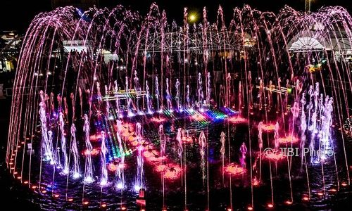 FOTO JATENG FAIR 2017 : Air Mancur Menari di PRPP Semarang