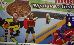 POPNAS 2017 : Lifter Siti Nafisatul Persembahkan Emas Pertama bagi Jateng