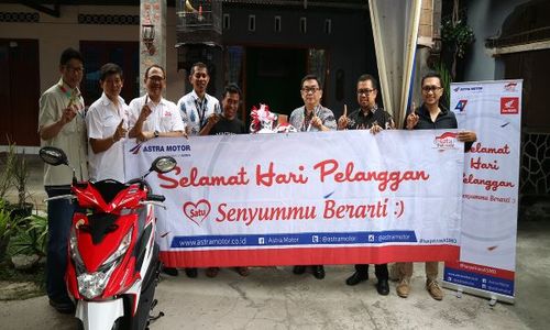 Astra Honda Motor Jogja Beri Kejutan Special Delivery pada Konsumen