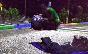 KISAH UNIK : Diduga Mesum di Taman Kota Salatiga, Wanita Ini Kesurupan