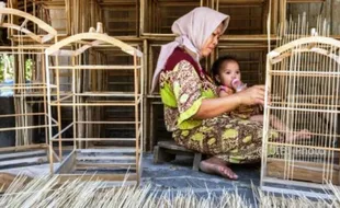 FOTO KERAJINAN DEMAK : Sangkar Burung Dibikin di Mranggen