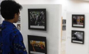 PAMERAN KUDUS : Foto-Foto Karya Jurnalis Dipamerkan di Kudus Exstension Mall