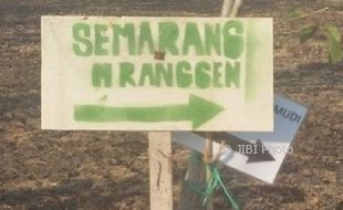 LALU LINTAS DEMAK : Beri Petunjuk Jalan, Warga 4 Desa di Demak Ramai Dipuji