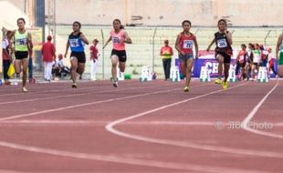 FOTO POPNAS 2017 : Serunya Lomba Lari 100 Meter Putri