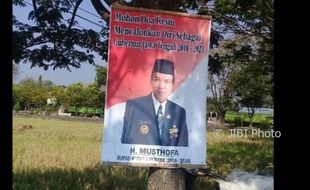 PILKADA 2018 : Poster Pencalonan Musthofa sebagai Gubernur Bikin Warganet Geram