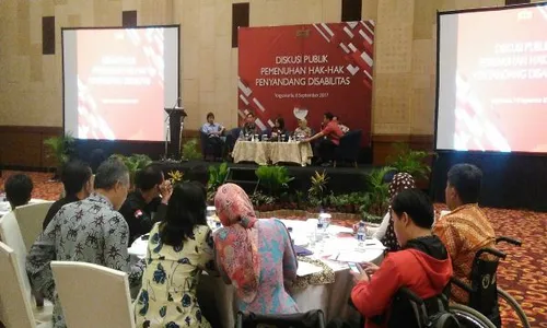 Bahasa Isyarat Permudah Penyandang Disabilitas Mengenal Bahasa Indonesia