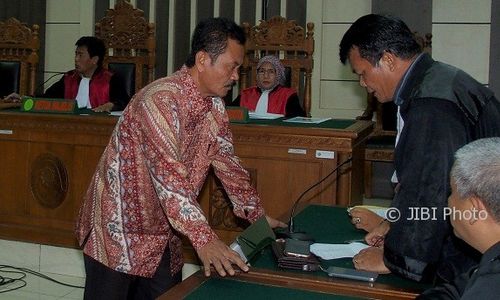 FOTO KORUPSI KEBUMEN : Begini Sekda Adi Pandoyo Dengar Vonis