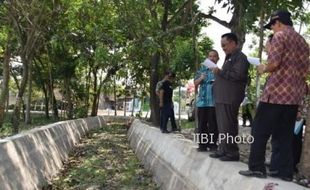 PEMBANGUNAN MADIUN : Belum Rampung, 10 Proyek Konstruksi Ini Jadi Sorotan Wabup