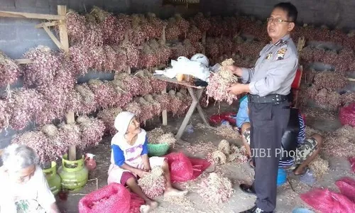 Ini Cara Unik Polisi Eromoko Wonogiri Pastikan Keamanan Warga