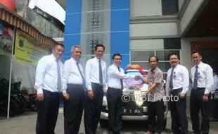 Uang Kiriman Anak Antar Warga Wonogiri Dapat Mobil dari Bank Jateng