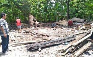 KEMISKINAN KLATEN : Baru Diusulkan Dapat Bantuan RTLH, Rumah Gedek Trucuk Ambruk Duluan