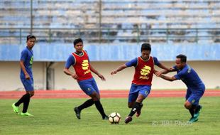 Persebaya Vs Persis Solo: Eli Nasoka Belum Bisa Main