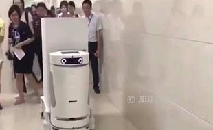 Inovasi Baru! Rumah Sakit di China Pakai Robot Buat Gantikan 4 Suster