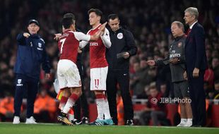 TRANSFER PEMAIN : Ironi di Balik Eksodus Pemain Arsenal