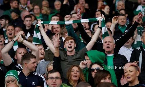 Penghargaan untuk Fans Celtic Tuai Kritik