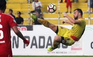 Mantan Pemain Persib Bandung Resmi Jadi WNI