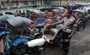 Becak Motor Diburu di Semarang, Polisi Segel Bengkel Perakitnya