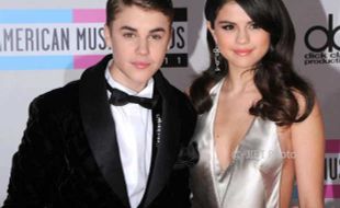 Terciduk! Justin Bieber dan Selena Gomez Kencan Lagi, Balikan?