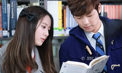 K-POP : Cieee, Kang Min Hyuk Ketahuan Like Foto Krystal Jung