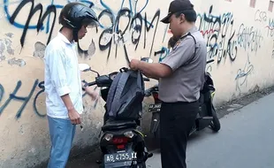 Gara-Gara Melanggar, Puluhan Siswa Dihukum Polisi Buat Makalah Kenakalan Remaja