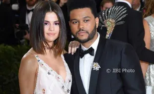 Selena Gomez Ditemui Justin Bieber, The Weeknd Cemburu