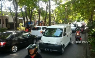 FLYOVER MANAHAN SOLO : Jam Kerja ASN Berubah Mulai Senin 12 Maret, Jam Sekolah Tetap