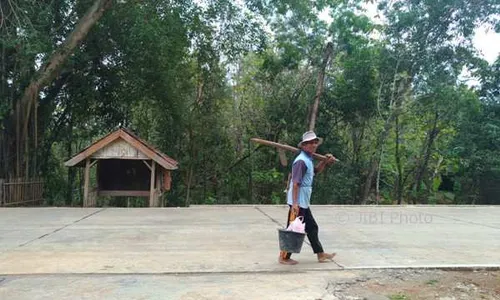 SATWA LIAR WONOGIRI : Warga Pokoh Kidul Lega Kera Tak Lagi Menyerang Kambing