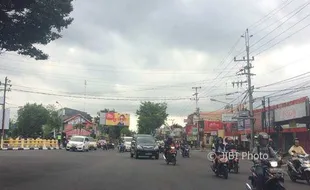 Rabu Pagi, Lalu Lintas di Jogja Padat