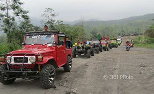 Ada Insiden Laka, Pemkab Sleman akan Bikin Aturan Jeep Wisata Merapi