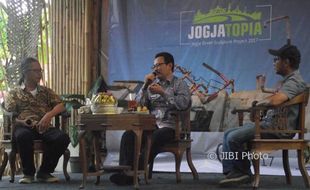 Heroe Purwadi Duduk Bareng Seniman di Jogja Street Sculpture