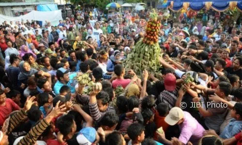 Foto Kirab Rogomoyo di Kaliwungu Kudus