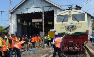 Rel Porong Masih Tergenang, PT KAI Sediakan Bus untuk Angkut Penumpang