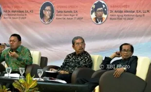 FOTO KAMPUS DI SEMARANG : Ika Undip Seminar, Tokoh Nasional Hadir