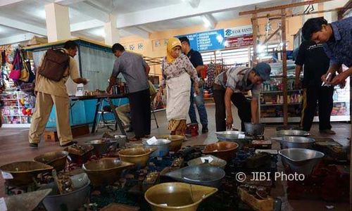 UPT Metrologi Bantul Periksa Cucuk dan Bandul Timbangan