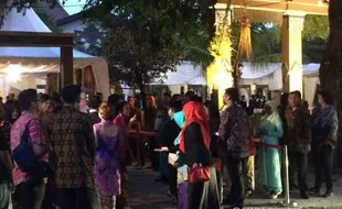 JOKOWI MANTU : Resepsi Malam Tak Kalah Ramai, Tamu VIP Masih Berdatangan