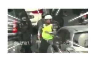 VIDEO UNIK : Diedit Pakai Model Anime, Kejar-Kejaran Polisi & Biker Bikin Ternganga