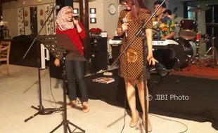 Lagu Vina Panduwinata Jadi Favorit