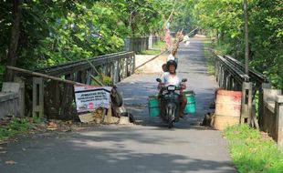 Kini Rusak Parah, Jembatan di Bantul Ini  Dibangun 32 Tahun Lalu