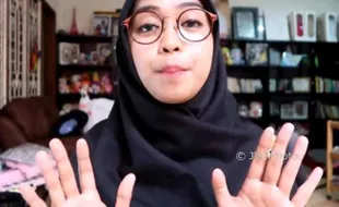 Ria Ricis Komentari Keputusan Rina Nose Lepas Hijab